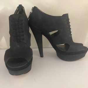 Heidi Klum Pumps